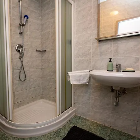 Prijeten Soncen Apartma V Objemu Pohorja