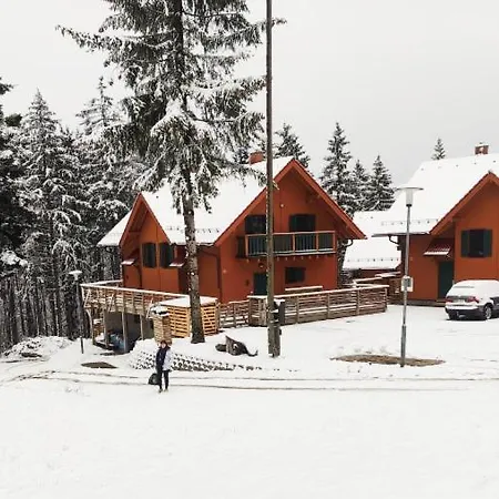 Prijeten Soncen Apartma V Objemu Pohorja Apartment *